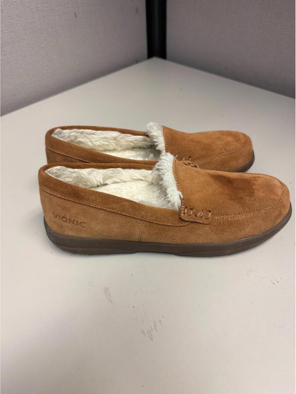 Vionic Women's Lynez Slipper Toffee Suede Size 8